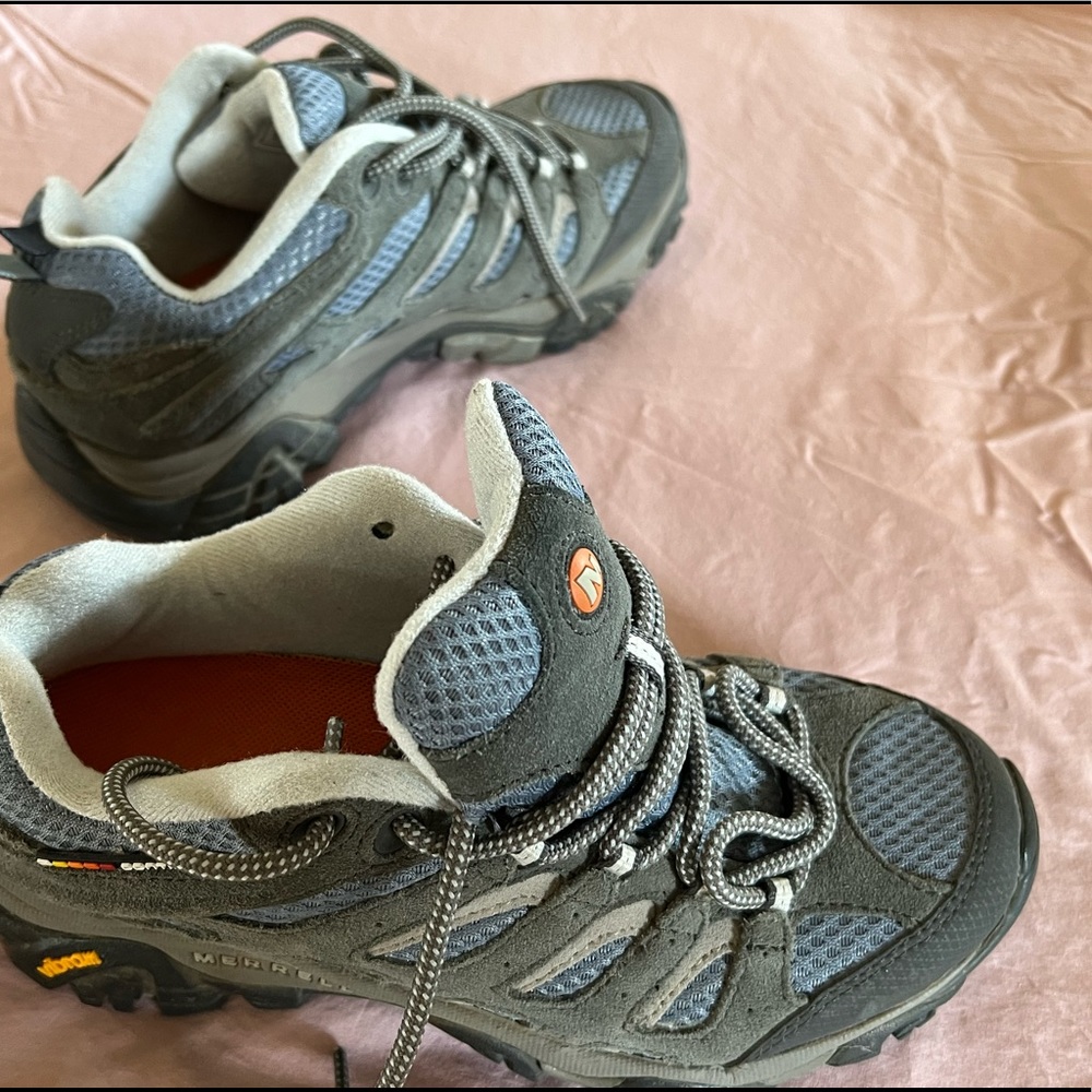 Merrell Vibram hiking shoe